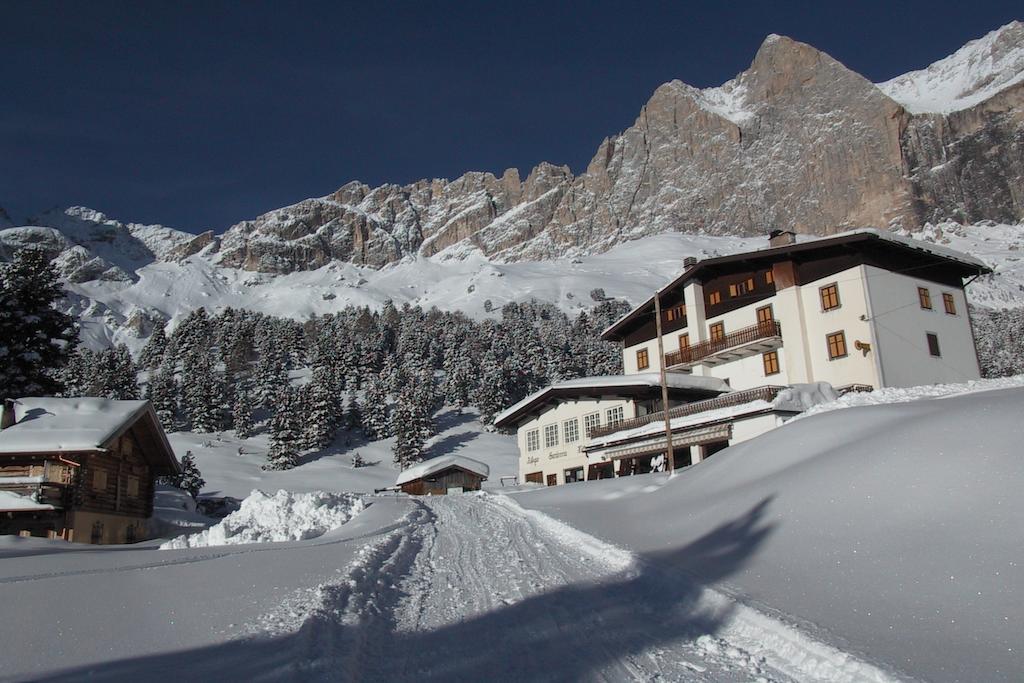 Rifugio Gardeccia Huette Pozza di Fassa Exterior photo